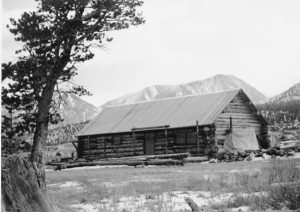 hayden_cabin_winter